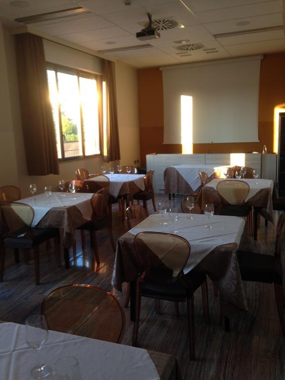 Grand Hotel פורלי מראה חיצוני תמונה