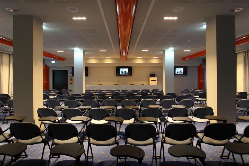 Grand Hotel פורלי מראה חיצוני תמונה