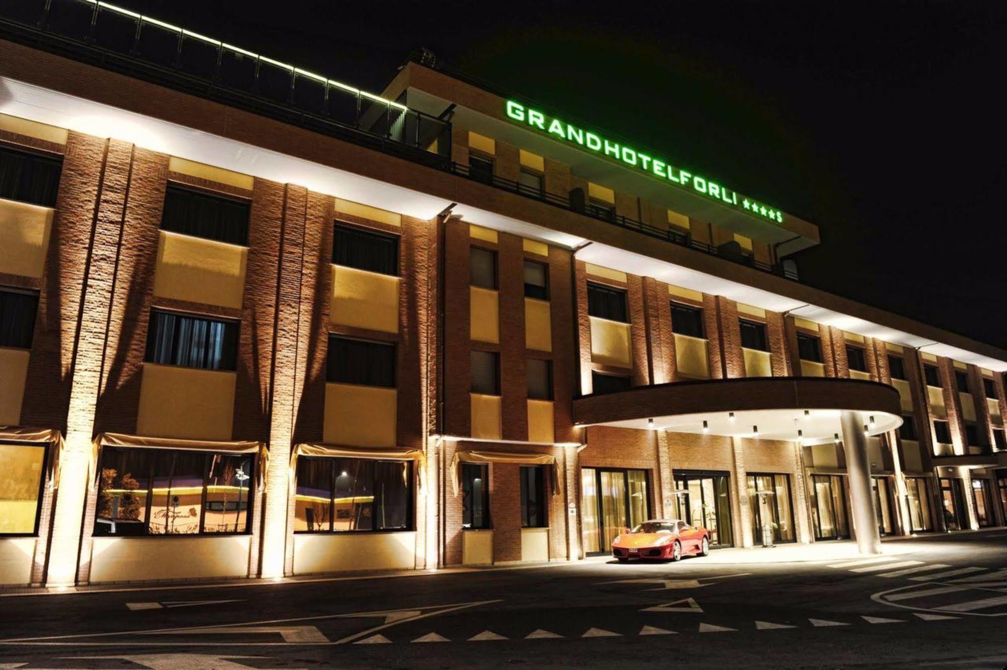 Grand Hotel פורלי מראה חיצוני תמונה