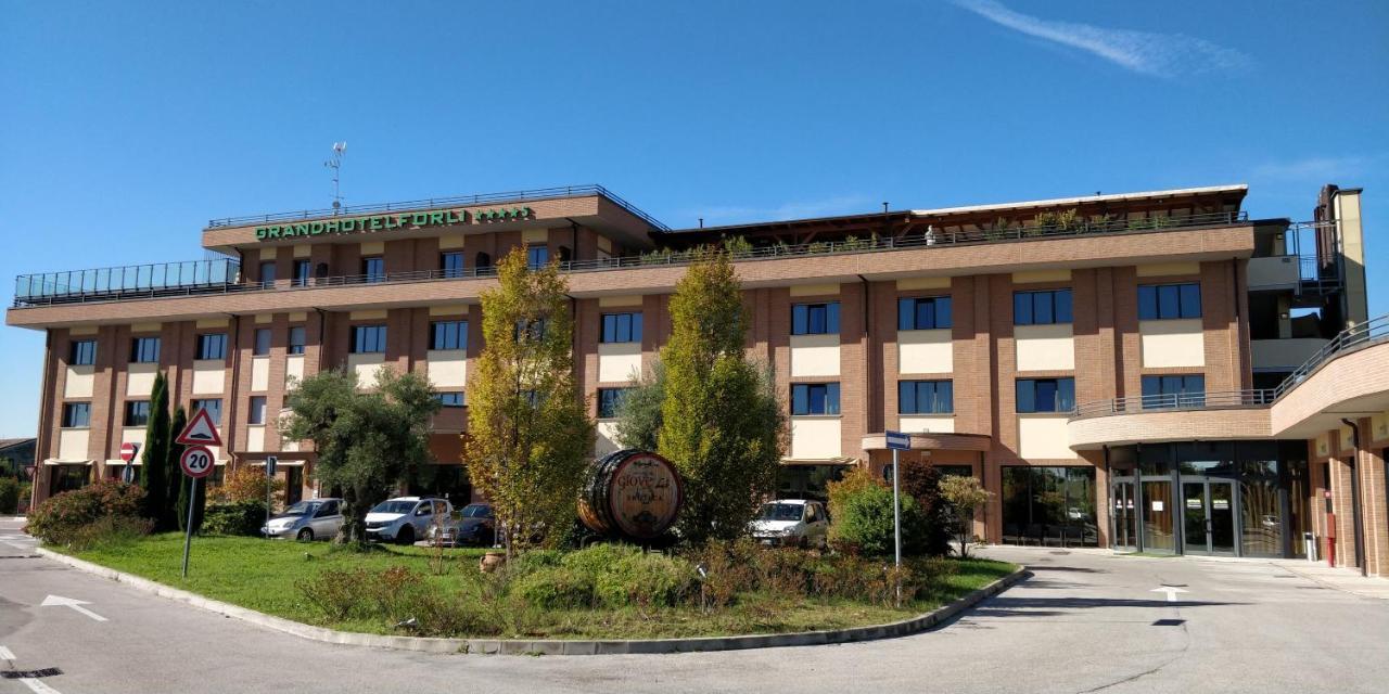 Grand Hotel פורלי מראה חיצוני תמונה